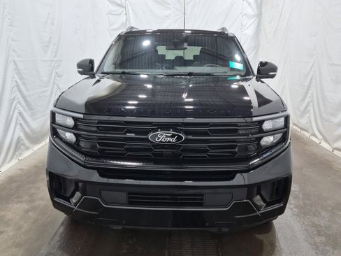 Used 2025 Ford Expedition Max Platinum w/ Stealth Performance Package image 8