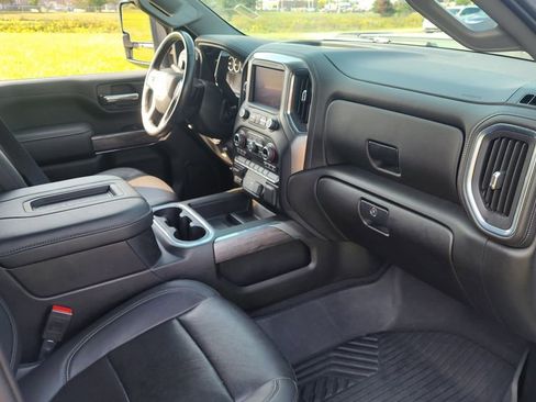 Used 2022 Chevrolet Silverado 2500 LTZ image 33