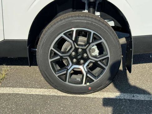 New 2025 Ford Maverick Lariat w/ 4K Tow Package image 11