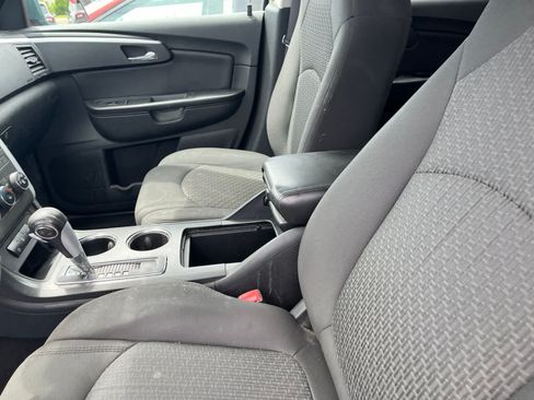 Used 2009 Chevrolet Traverse LT FWD image 24