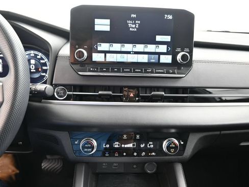 Used 2023 Mitsubishi Outlander SEL FWD image 12