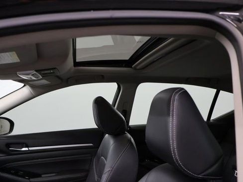 Used 2023 Nissan Altima 2.5 SL image 13