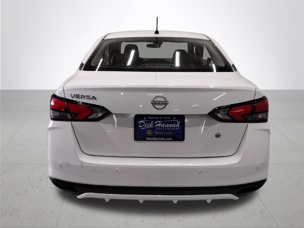 Used 2025 Nissan Versa S FWD image 12