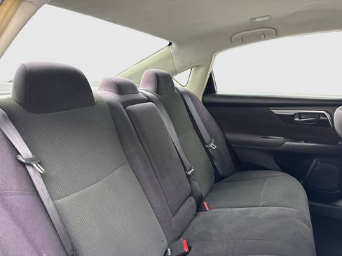 Used 2013 Nissan Altima 2.5 S FWD image 38
