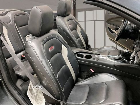 Used 2020 Chevrolet Camaro SS image 6