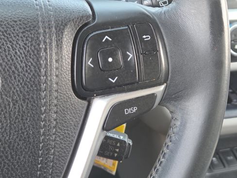 Used 2016 Toyota Highlander LE AWD/4WD image 5