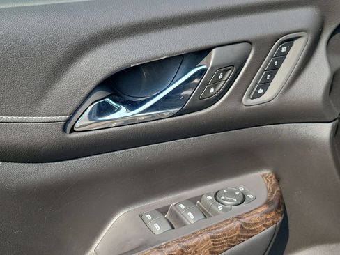 Used 2020 GMC Acadia Denali w/ Denali Ultimate Package AWD/4WD image 48