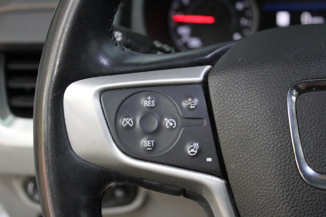 Used 2020 GMC Terrain SLT w/ Preferred Package FWD image 16