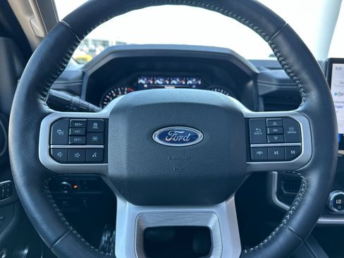 Used 2023 Ford Expedition XLT AWD/4WD image 24