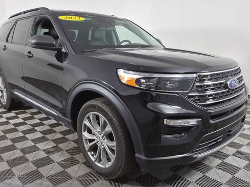 Used 2023 Ford Explorer XLT w/ Equipment Group 202A image 1