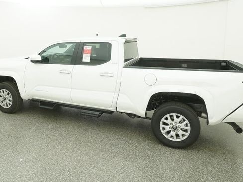 New 2026 Toyota Tacoma SR5 image 37