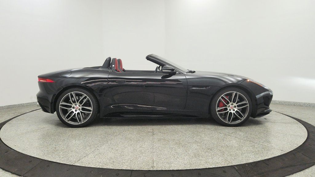 Used 2017 Jaguar F-TYPE R AWD/4WD image 6