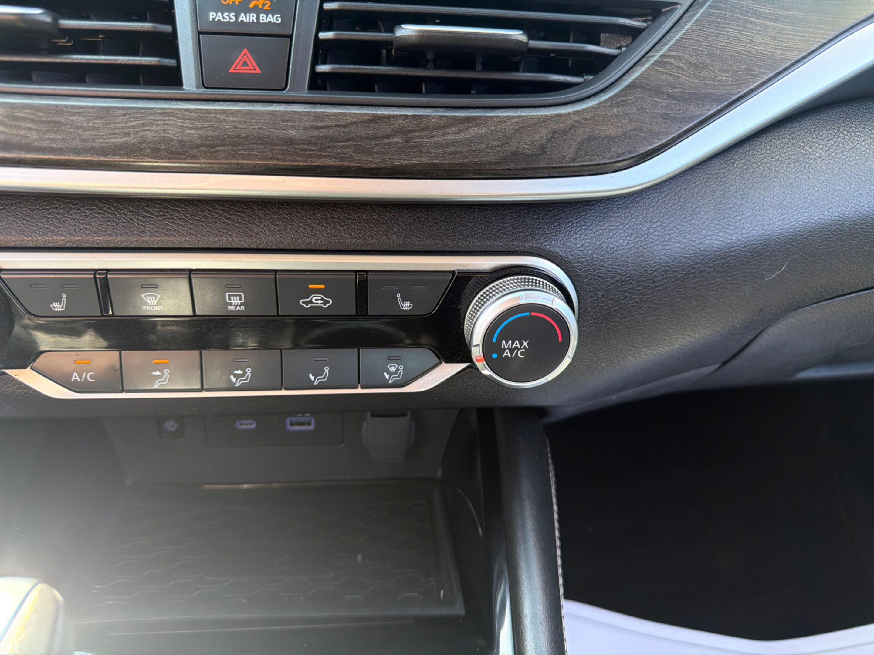 Used 2023 Nissan Altima 2.5 SV w/ SV Premium Package FWD image 29