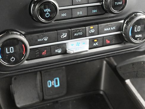 Used 2023 Ford Bronco Big Bend w/ Sasquatch Package AWD/4WD image 19