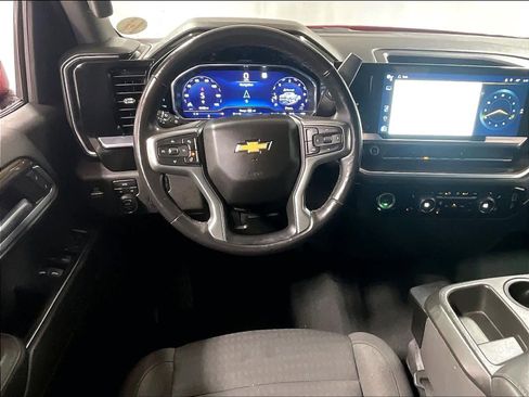 Used 2022 Chevrolet Silverado 1500 LT image 17