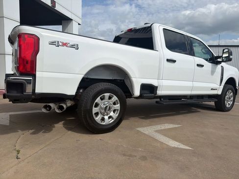 Used 2024 Ford F250 XLT image 3