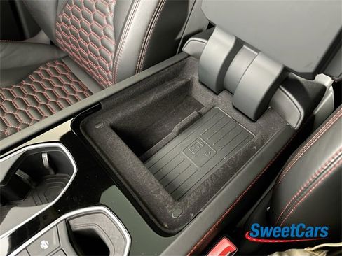 Used 2020 Lamborghini Urus Base image 35