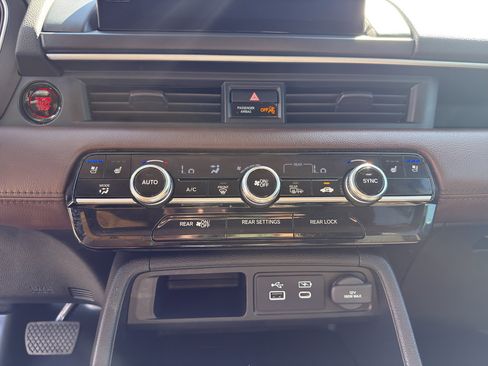 Used 2025 Honda Pilot Elite image 20