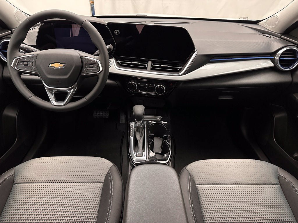 Used 2026 Chevrolet Trax LT w/ Driver Confidence Package FWD image 7