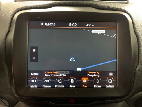 Used 2021 Jeep Renegade Limited image 9