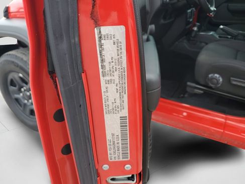 Used 2022 Jeep Wrangler Sport AWD/4WD image 28