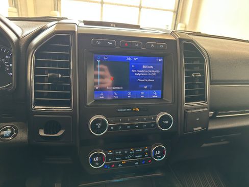 Used 2020 Ford Expedition Max Limited w/ Equipment Group 302A AWD/4WD image 20