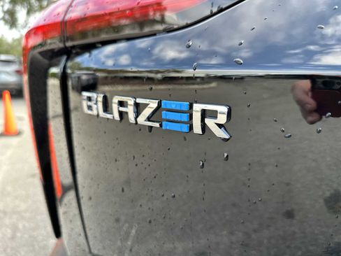 New 2026 Chevrolet Blazer EV LT image 11