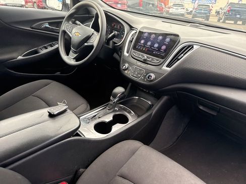 Certified 2024 Chevrolet Malibu LT image 32
