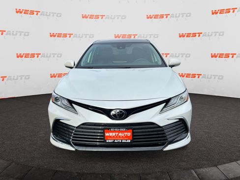 Used 2022 Toyota Camry XLE w/ Navigation Package image 8