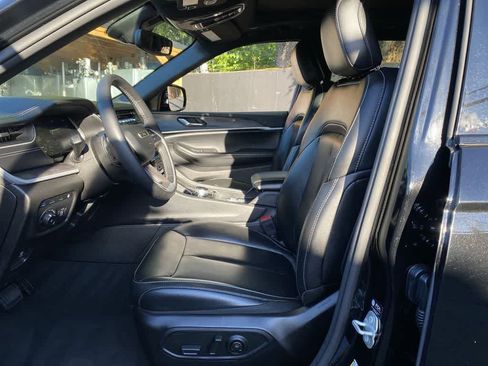 Used 2024 Jeep Grand Cherokee Limited 4xe AWD/4WD image 13
