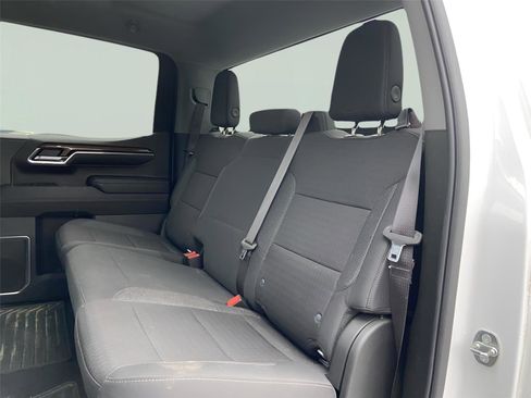 Used 2024 Chevrolet Silverado 1500 LT image 17