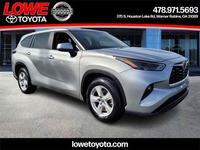 Used 2024 Toyota Highlander LE