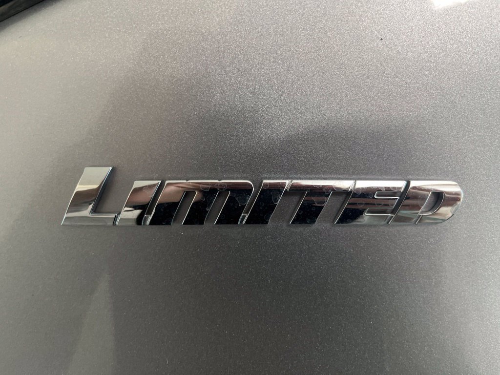 Used 2023 Toyota Tundra Limited AWD/4WD image 41