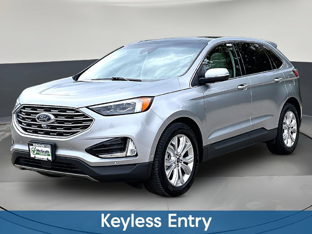 Used 2021 Ford Edge Titanium w/ Equipment Group 301A AWD/4WD image 3
