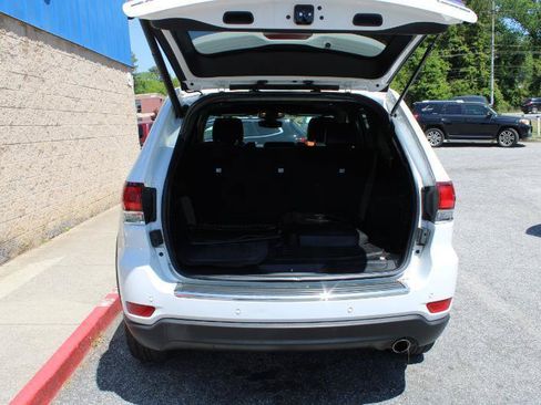 Used 2020 Jeep Grand Cherokee Limited AWD/4WD image 14