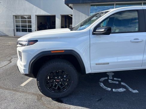 New 2026 GMC Canyon Elevation w/ Convenience Package image 7