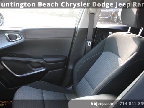 Used 2020 Kia Soul S image 27