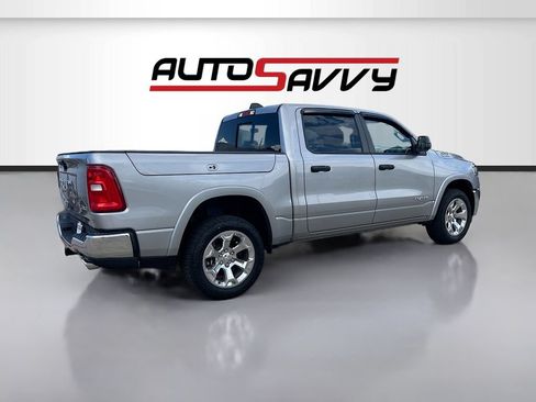 Used 2025 RAM 1500 Big Horn AWD/4WD image 7