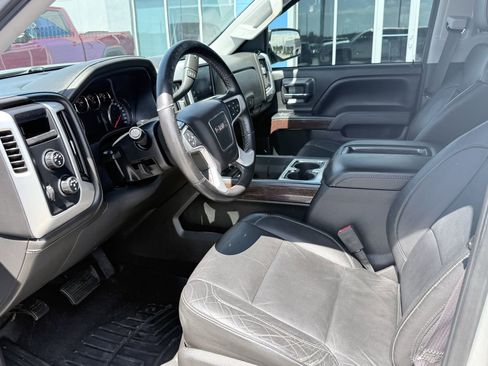 Used 2015 GMC Sierra 1500 SLT w/ SLT Crew Cab Value Package AWD/4WD image 10