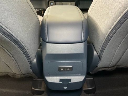 New 2025 Ford Maverick XLT image 17