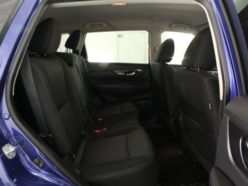 Used 2018 Nissan Rogue S AWD/4WD image 36
