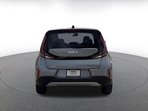 Used 2025 Kia Soul LX w/ LX Technology Package image 12