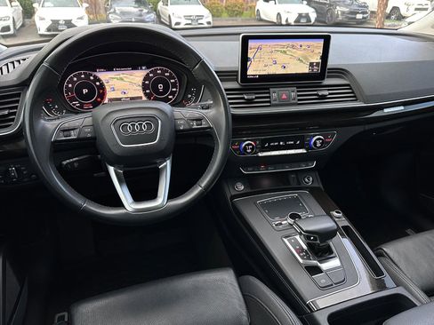 Used 2018 Audi Q5 2.0T Premium Plus w/ Premium Plus Package image 2