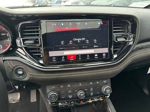 Used 2023 Dodge Durango R/T w/ Hemi Orange Plus Package AWD/4WD image 21