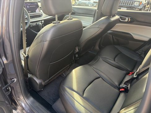 Certified 2024 Jeep Compass Limited w/ Sun and Sound Group image 18