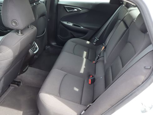 Used 2024 Chevrolet Malibu LT image 31