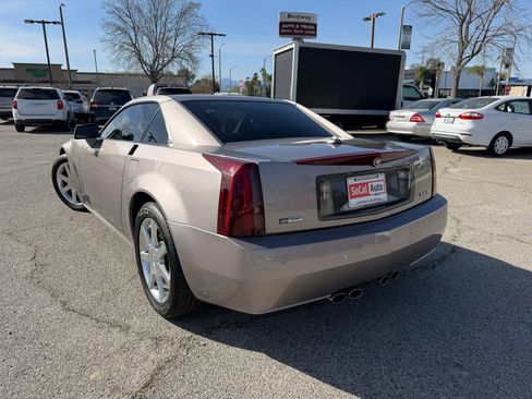 Used 2005 Cadillac XLR Convertible 2D image 6