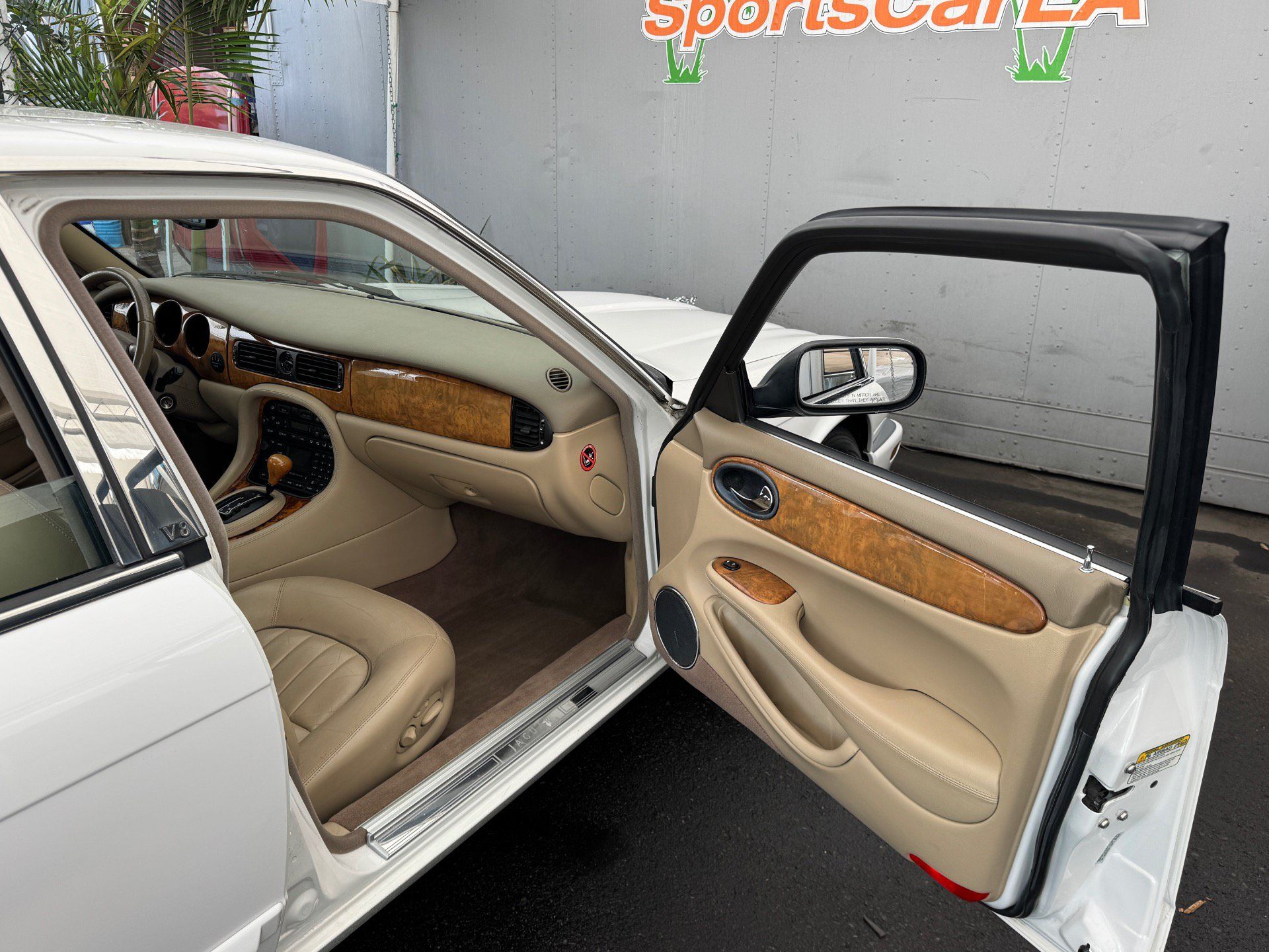 Used 2001 Jaguar XJ8 RWD image 35
