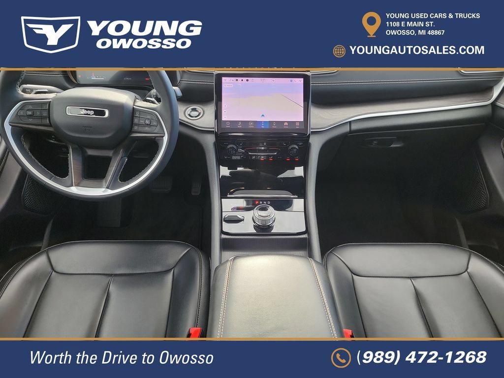 Used 2024 Jeep Grand Cherokee Limited w/ Black Appearance Package AWD/4WD image 30