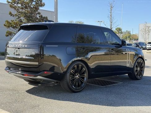 Used 2023 Land Rover Range Rover Long Wheelbase SE image 10